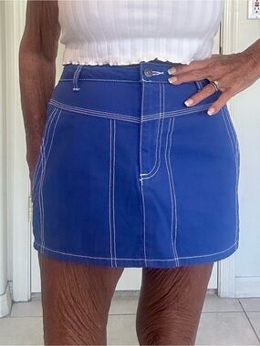 Forever 21 Blue Mini Skirt with Contrast Stitching Medium NWOT